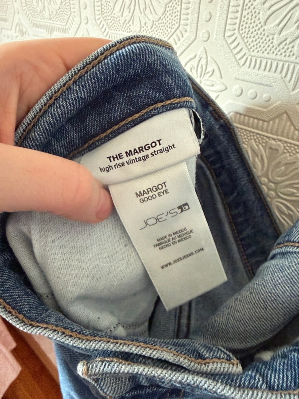 Joe's The Margot High Waist Relaxed Straight Leg Jeans (Good Eye) Size 32 - Picture 4 of 9